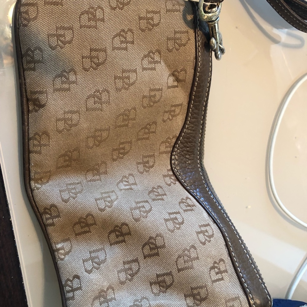 Dooney and Bourke wristlet